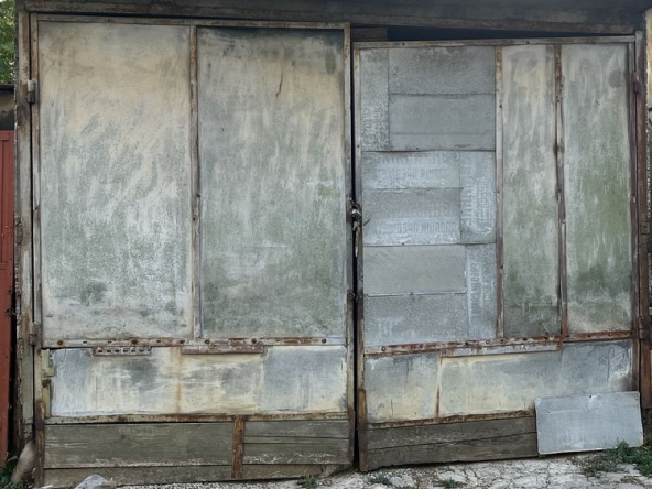 Гараж / Паркомясто в Габрово, Трендафил 1 - 18 кв.м за 56 €/кв.м - Снимка #1