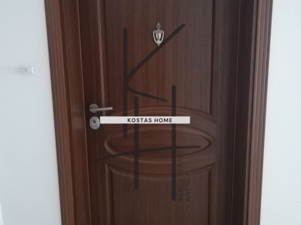 Тристаен апартамент в Варна, Център - 130 кв.м за 3839 €/кв.м - Снимка #1
