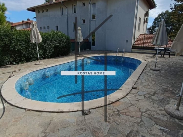 Тристаен апартамент в Варна, м-т Траката - 100 кв.м за 2280 €/кв.м - Снимка #1