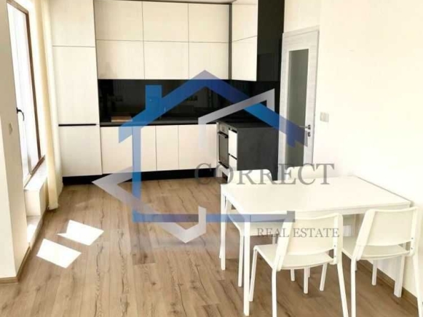 Дава се под наем Тристаен апартамент в с. Аспарухово, Област Варна - 110 кв.м за 918 € - Снимка #1