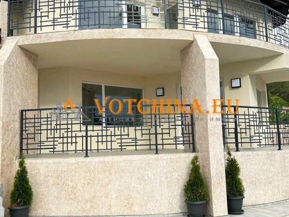 Къща в Балчик - 205 кв.м за 1342 €/кв.м - Снимка #1