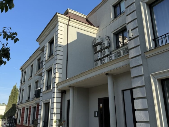 Дава се под наем Двустаен апартамент в Варна, м-т Евксиноград - 70 кв.м за 750 € - Снимка #1