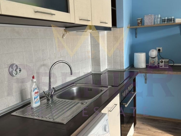 Дава се под наем Двустаен апартамент в Варна, Левски - 50 кв.м за 331.5 € - Снимка #1