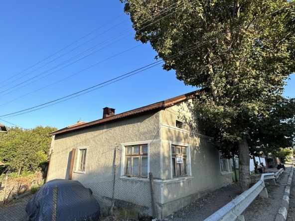 Къща в с. Разбойна, Област Търговище - 90 кв.м за 680 €/кв.м - Снимка #1