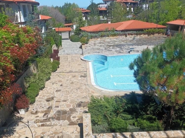 Едностаен апартамент в Бургас, Център - 35 кв.м за 1140 €/кв.м - Снимка #1