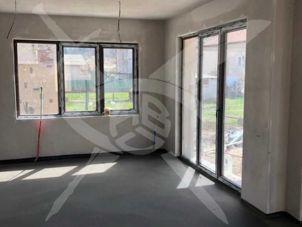 Къща в с. Долни Пасарел, Област София-град - 220 кв.м за 1205 €/кв.м - Снимка #1