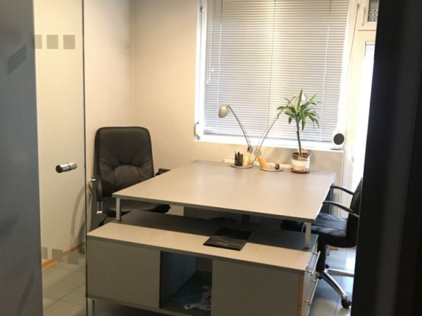 Дава се под наем Офис в София, Център - 70 кв.м за 510 € - Снимка #1