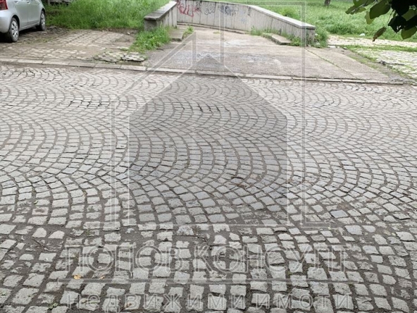 Гараж / Паркомясто в Пловдив, Кючук Париж - 21 кв.м за 1000 €/кв.м - Снимка #1