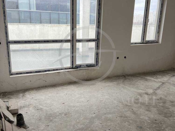 Тристаен апартамент в Пловдив, Съдийски - 197 кв.м за 676 €/кв.м - Снимка #1