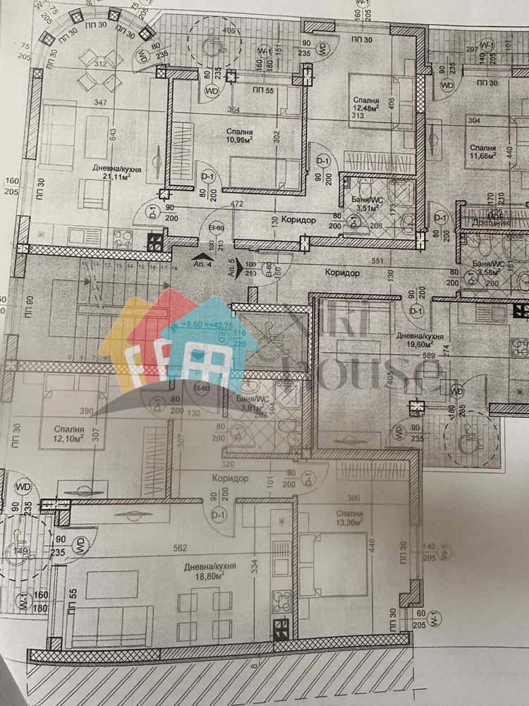 Двустаен апартамент в Варна, Център - 87 кв.м за 1460 €/кв.м - Снимка #1
