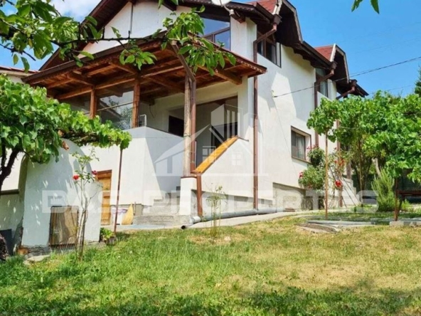 Къща в с. Хераково, Област София-област - 172 кв.м за 1338 €/кв.м - Снимка #1