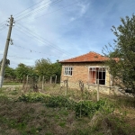 Къща в с. Преселка, Област Шумен - 90 кв.м за 94 €/кв.м - Снимка #1