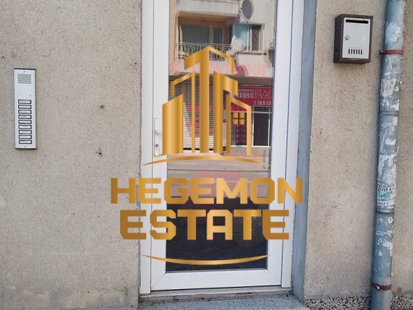 Офис в Варна, Колхозен пазар - 56 кв.м за 1179 €/кв.м - Снимка #1