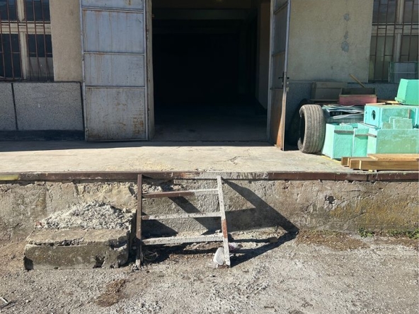 Дава се под наем Склад в Добрич, Дружба 1 - 85 кв.м за 168.3 € - Снимка #1