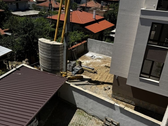 Дава се под наем Гараж / Паркомясто в Казанлък - 3 кв.м за 11220 € - Снимка #1