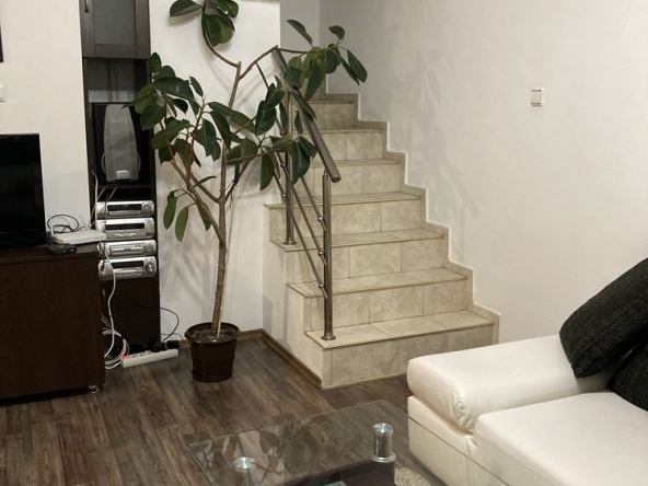 Дава се под наем Тристаен апартамент в Варна, Окръжна болница - 90 кв.м за 637.5 € - Снимка #1