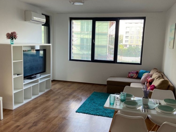 Дава се под наем Двустаен апартамент в Варна, м-т Траката - 60 кв.м за 550 € - Снимка #1