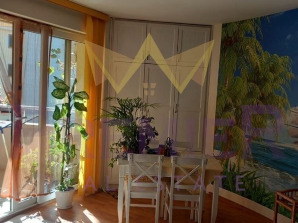 Тристаен апартамент в к.к. Св.Св. Константин и Елена - 100 кв.м за 2200 €/кв.м - Снимка #1