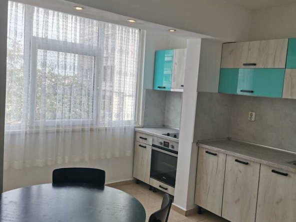 Дава се под наем Двустаен апартамент в Бургас, Възраждане - 65 кв.м за 204 € - Снимка #1