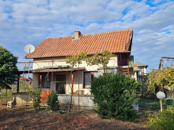 Къща в Карнобат - 120 кв.м за 238 €/кв.м - Снимка #1