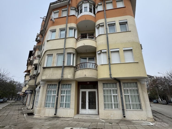 Дава се под наем Магазин в Видин, Баба Тонка - 60 кв.м за 306 € - Снимка #1