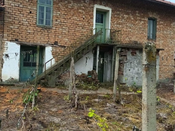 Къща в с. Хаджидимитрово, Област Велико Търново - 72 кв.м за 77 €/кв.м - Снимка #1