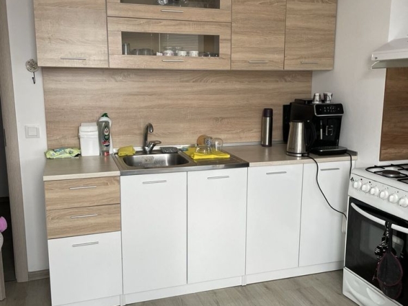 Дава се под наем Тристаен апартамент в Кърджали, Байкал - 67 кв.м за 219.3 € - Снимка #1