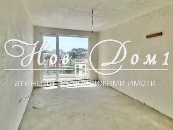 Двустаен апартамент в Варна, Възраждане 4 - 71 кв.м за 1340 €/кв.м - Снимка #1