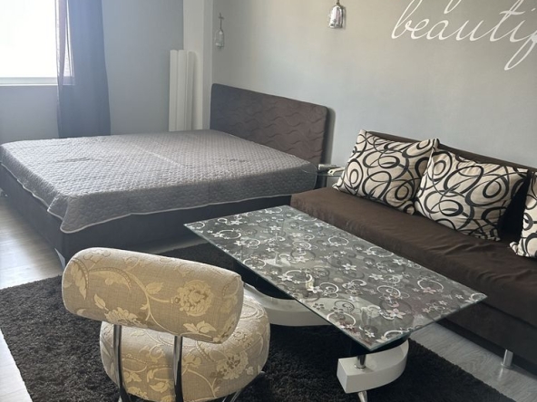 Дава се под наем Едностаен апартамент в Велико Търново, Колю Фичето - 37 кв.м за 306 € - Снимка #1