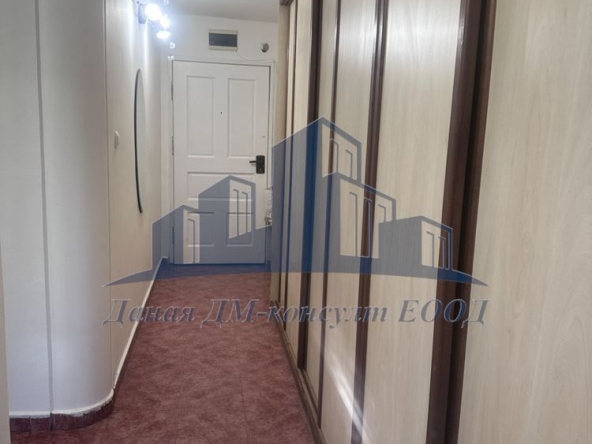 Дава се под наем Тристаен апартамент в Шумен, Военно училище - 103 кв.м за 382.5 € - Снимка #1