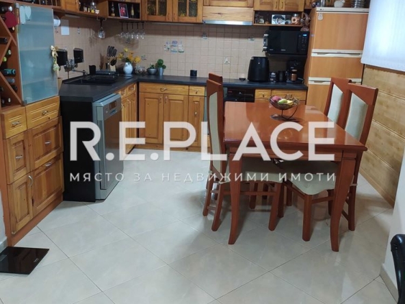 Многостаен апартамент в Варна, Погреби - 124 кв.м за 1330 €/кв.м - Снимка #1