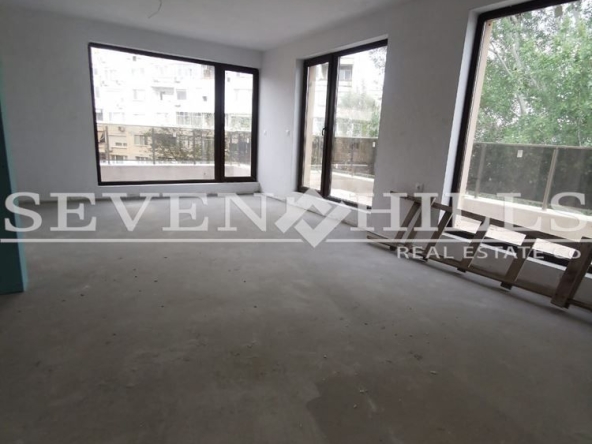 Двустаен апартамент в Пловдив, Христо Смирненски - 90 кв.м за 1044 €/кв.м - Снимка #1