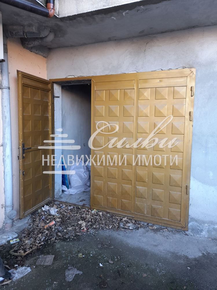 Дава се под наем Гараж / Паркомясто в Шумен, Болницата - 20 кв.м за 76.5 € - Снимка #1