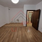 Дава се под наем Офис в Варна, Гранд Мол Варна - 48 кв.м за 306 € - Снимка #1