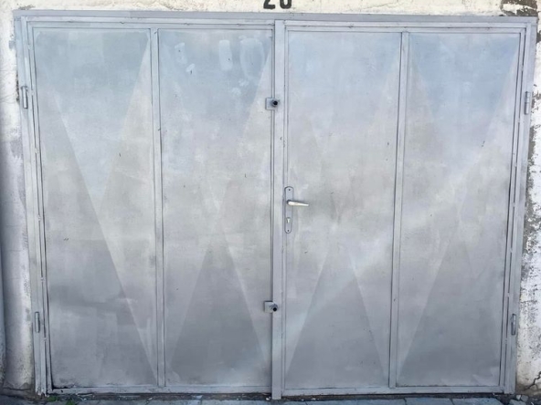 Дава се под наем Гараж / Паркомясто в Русе, Чародейка - Юг - 20 кв.м за 76.5 € - Снимка #1