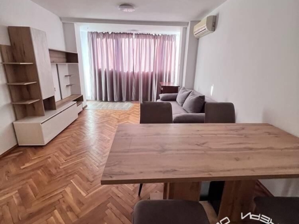 Дава се под наем Двустаен апартамент в Бургас, Лазур - 60 кв.м за 408 € - Снимка #1