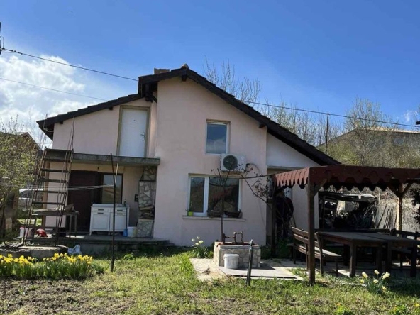 Къща в Варна, м-т Франга Дере - 70 кв.м за 1715 €/кв.м - Снимка #1