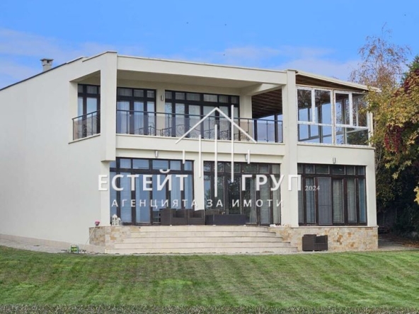 Къща в с. Топола, Област Добрич - 300 кв.м за 867 €/кв.м - Снимка #1