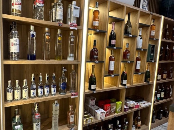 Магазин в София, Бояна - 40 кв.м за 2 €/кв.м - Снимка #1