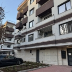 Тристаен апартамент в Перник, Изток - 97 кв.м за 1908 €/кв.м - Снимка #1