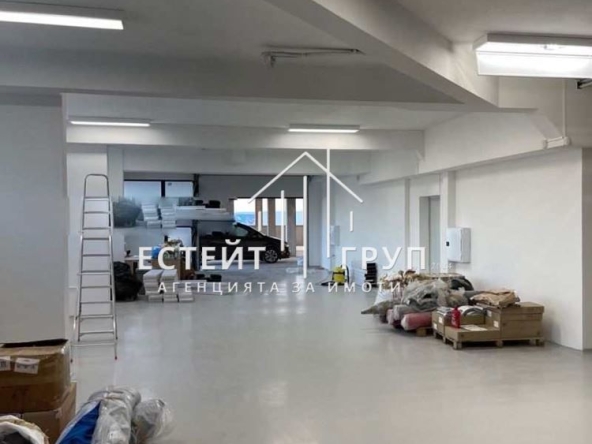 Дава се под наем Склад в Варна, Владислав Варненчик - 400 кв.м за 2448 € - Снимка #1