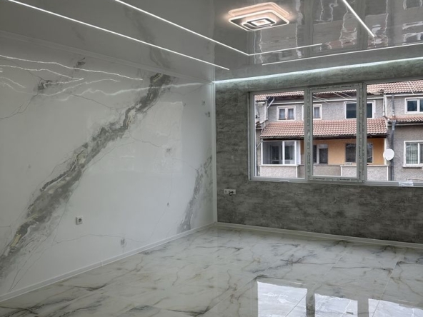 Тристаен апартамент в Разград, Варош - 72 кв.м за 1268 €/кв.м - Снимка #1