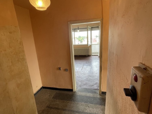 Двустаен апартамент в Пазарджик, Идеален център - 62 кв.м за 987 €/кв.м - Снимка #1