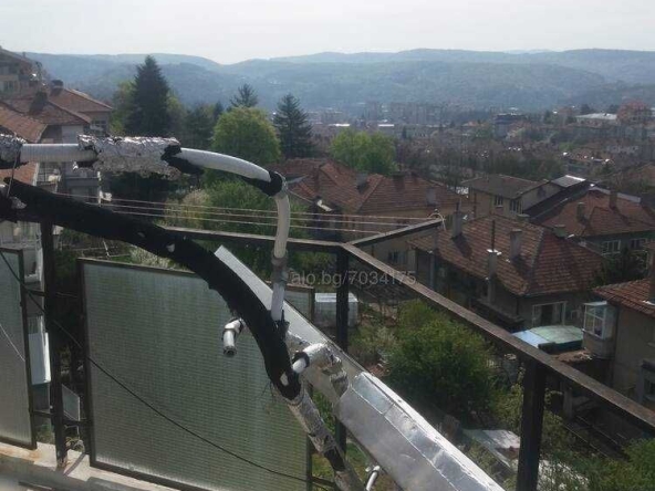 Дава се под наем Етаж от къща в Велико Търново, Акация - 17 кв.м за 204 € - Снимка #1