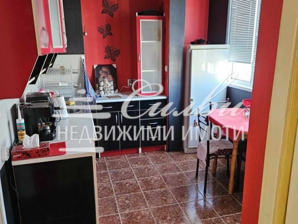 Многостаен апартамент в Шумен, Басейна - 104 кв.м за 1030 €/кв.м - Снимка #1