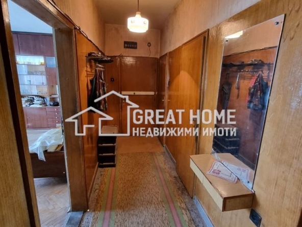 Четиристаен апартамент в Търговище, Център - 135 кв.м за 643 €/кв.м - Снимка #1