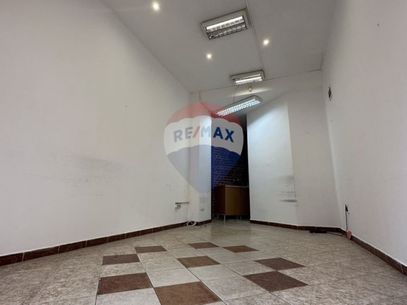 Дава се под наем Офис в Варна, Лятно кино Тракия - 28 кв.м за 204 € - Снимка #1