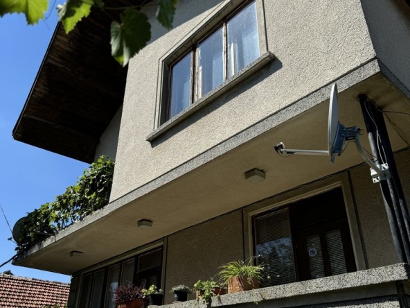 Къща в с. Щръклево, Област Русе - 480 кв.м за 311 €/кв.м - Снимка #1