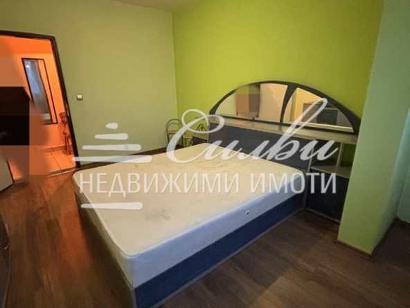 Дава се под наем Тристаен апартамент в Шумен, Болницата - 92 кв.м за 255 € - Снимка #1