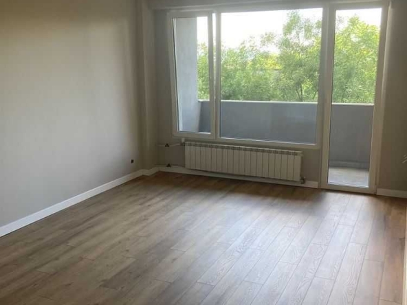 Тристаен апартамент в София, Редута - 95 кв.м за 1958 €/кв.м - Снимка #1